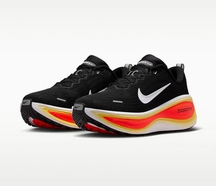 Produktbild Nike Vomero Plus (44)