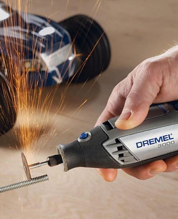 Produktbild Dremel Multifunction Tool with Variable Speed, EZ-Twist Nose Cap, Soft Grip, and Integrated Hook (Multifunktionswerkzeug, Rotationswerkzeug)