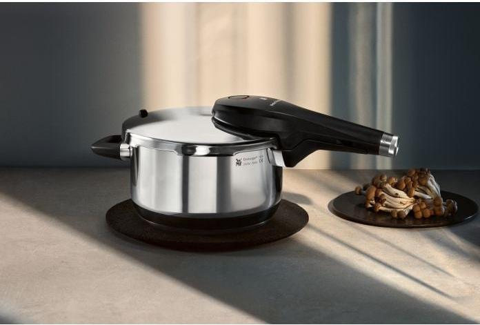 Actual product image WMF Schnellkochtopf (Steam cooker, 22 x 9 cm)