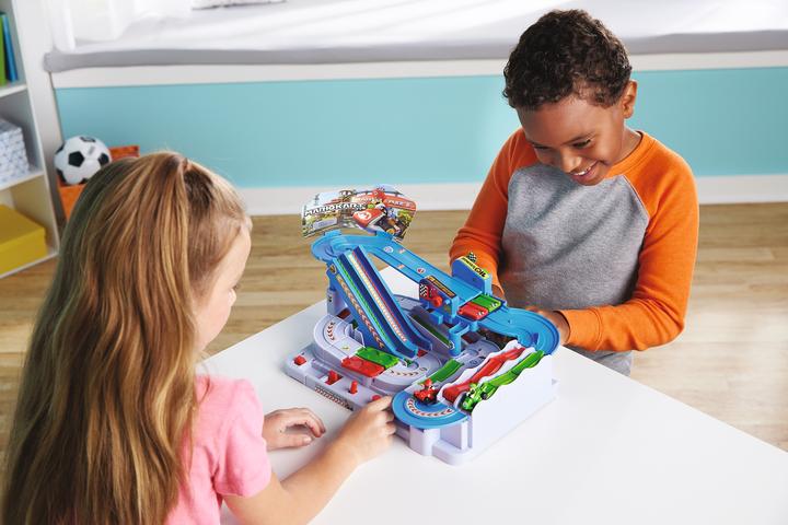 Productafbeelding Super Mario - Kart Racing (Meertalig)