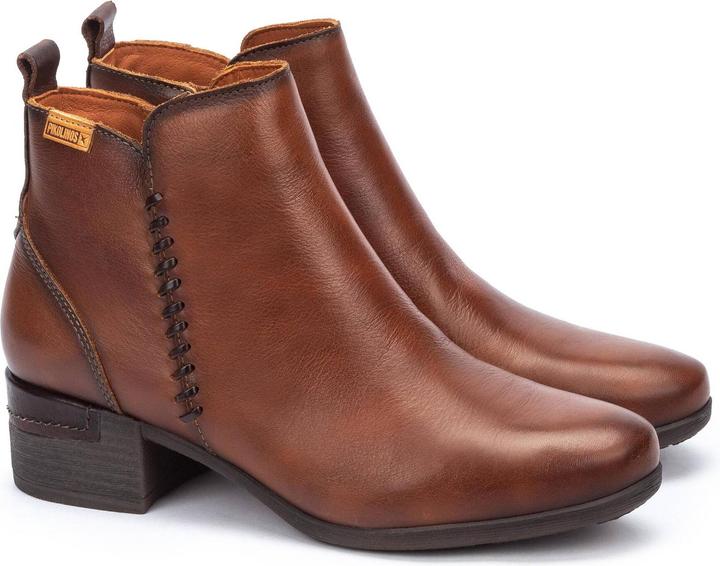 Actual product image Pikolinos Malaga (36)