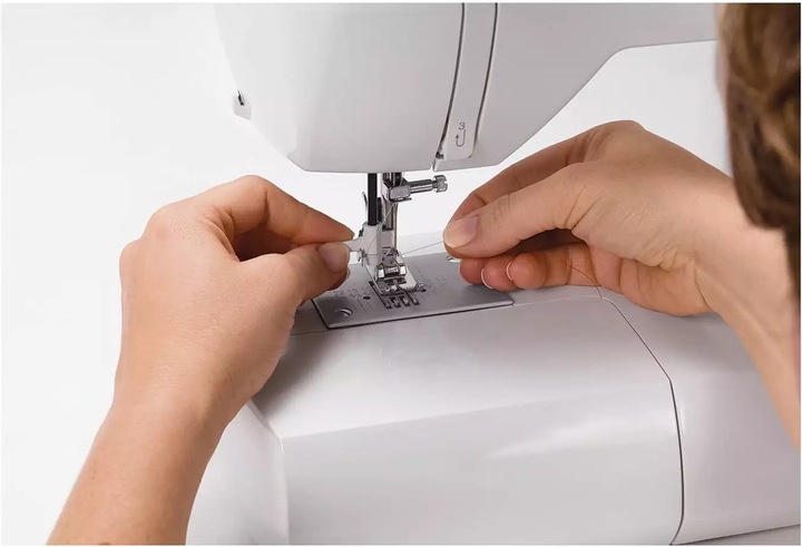 Actual product image Singer Starlet 6680