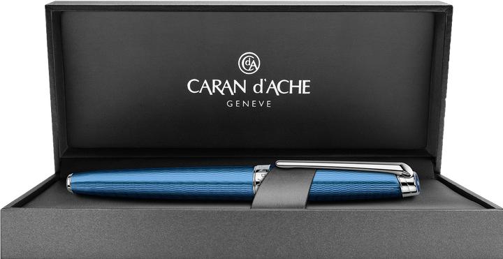 Actual product image Caran d'Ache Léman Grand (Blue, 1x)