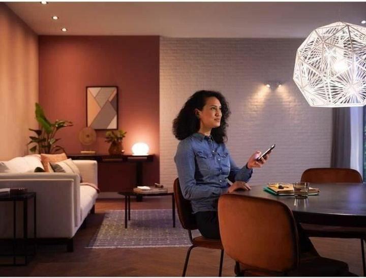 Produktbild Philips Hue White Starter Set (E27, 9.50 W, 1055 lm, 3 x, F)