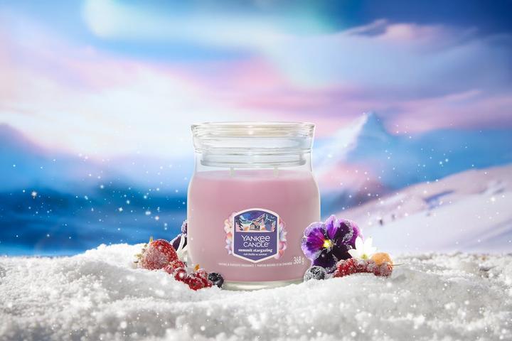 Actual product image Yankee Candle Duftkerze Summit Stargazing Medium Jar