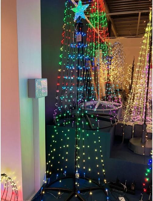 Produktbild H & S Collection LED-Weihnachtsbaum Kegelform, mehrfarbig 370 LEDs. 210 cm