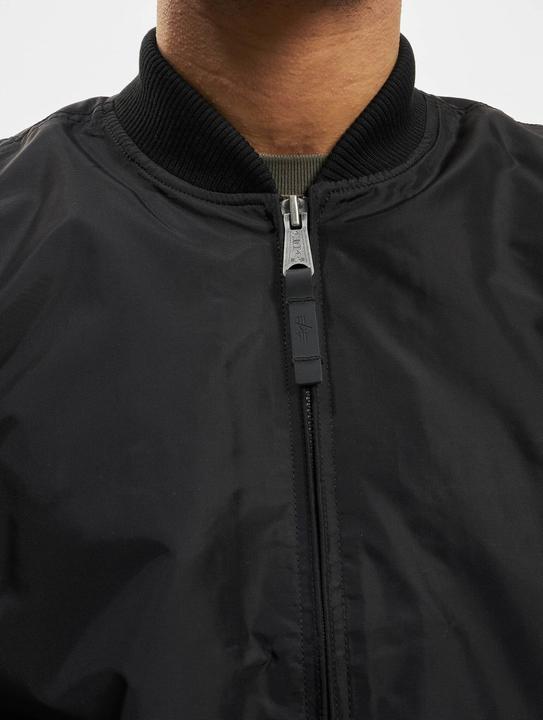 Produktbild Alpha Industries MA-1 TT (S)