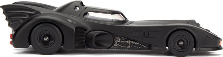Actual product image Jada Batman 1989 Batmobile 1:32