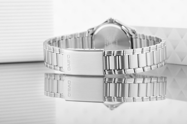 Image du produit Casio LTP-1183A-7A (Montre analogique, 25 mm)