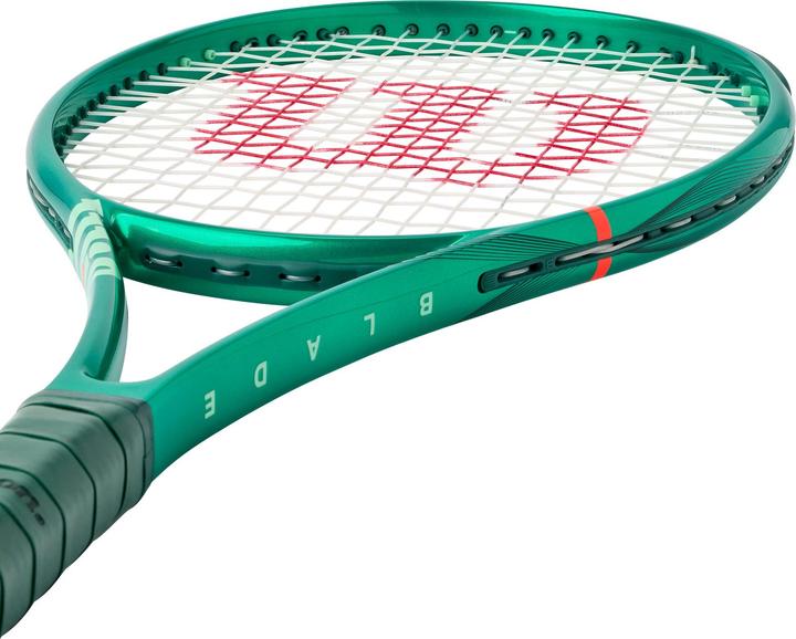 Actual product image Wilson Blade 100 Pro V10 (2, 295 g, Not covered)