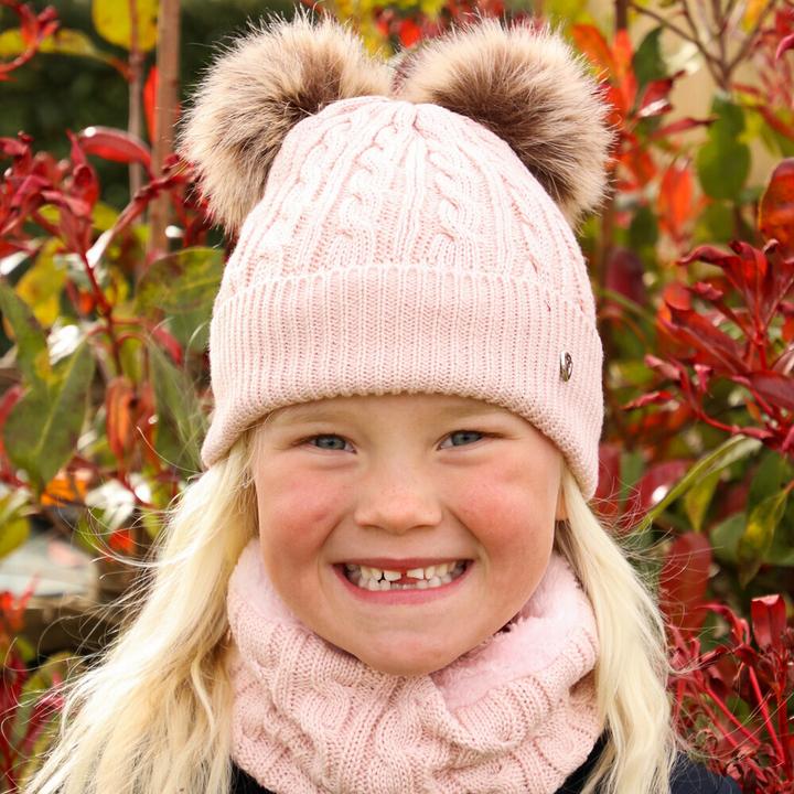 Actual product image Healthy Pet Morzine Hat And Scarf Set (One size)