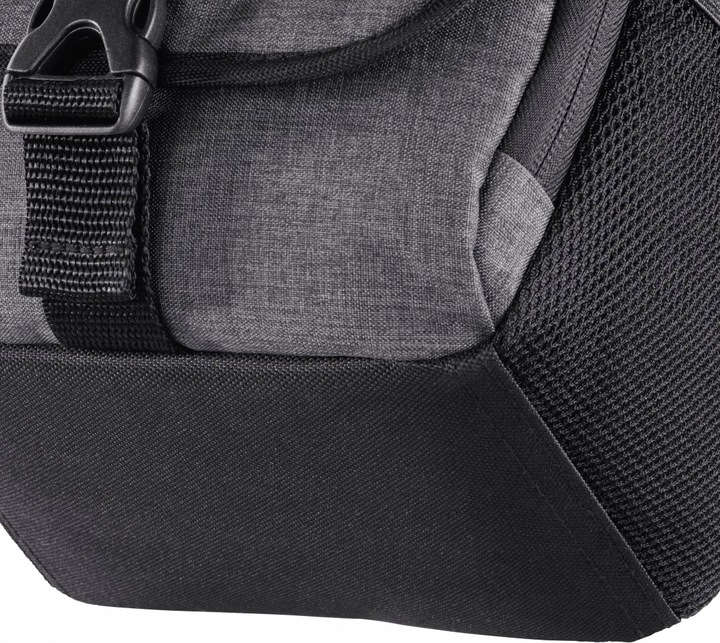 Actual product image Hama Valletta (Camera shoulder bag, 1 l)