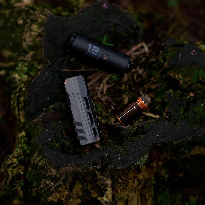 Produktbild Flextailgear ZERO FLASHLIGHT 1200+ EDC Tasche (2.70 cm, 1200 lm)