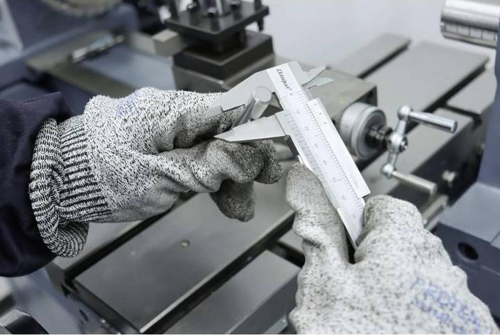 Produktbild Dasqua 1801-0810 Monoblock-Messschieber mit Daumenklemme 150 mm Edelstahl 1 St (15 cm)