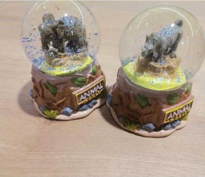 Actual product image Animal world Snow globe Wild animal