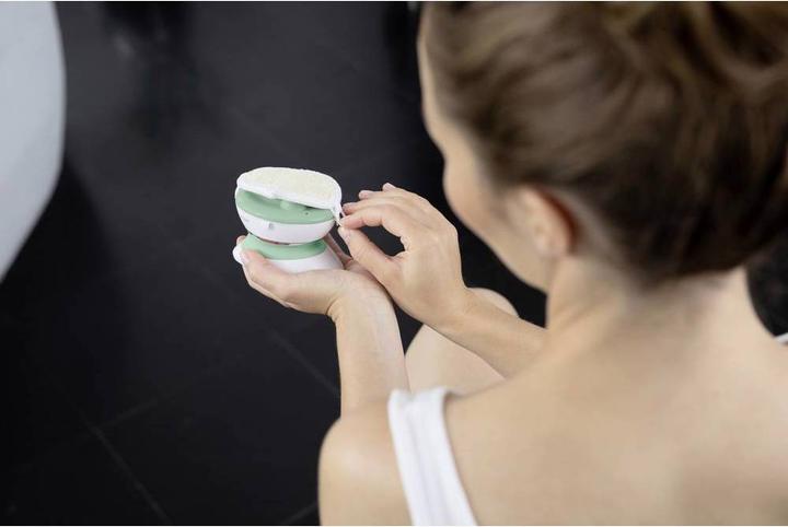 Actual product image Medisana Mini Handmassagegerät