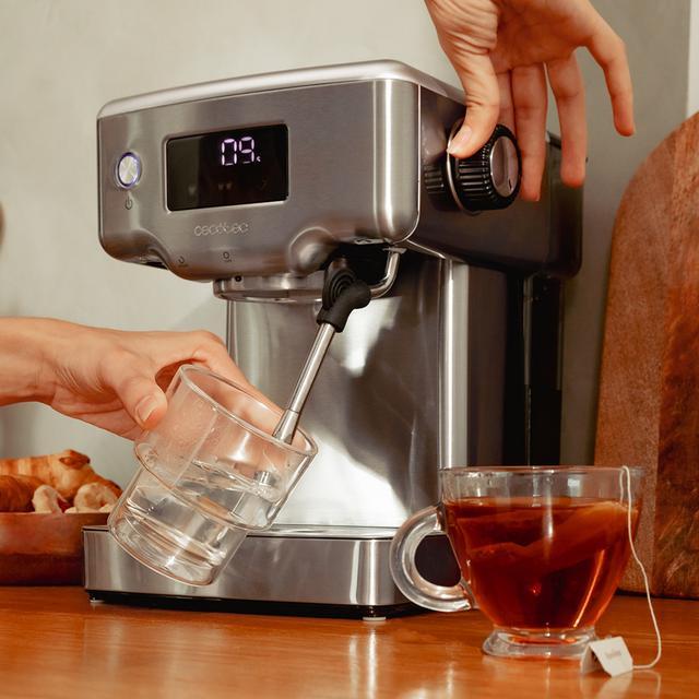 Actual product image Cecotec Power Espresso 20 Barista Compact