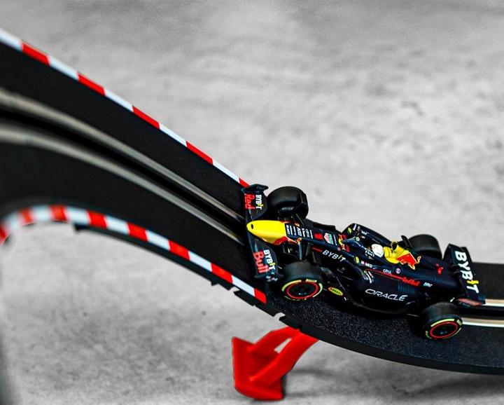 Produktbild Carrera GO! Challenger Formula Highspeed