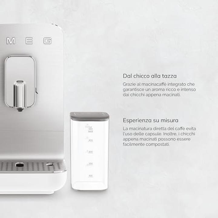 Productafbeelding Smeg BCC13WHMEU Espressomachine met melkfunctie mat wit met roestvrij staal
