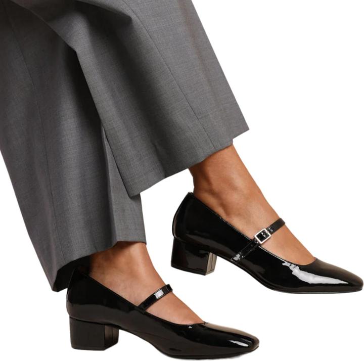 Actual product image Where's That From Womens/Ladies Oslo Single Strap Square Toe Low Block Heel Court Shoes (39)