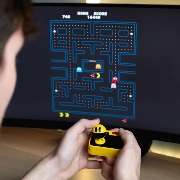 Actual product image Fizz Creations Pac-Man Plug & Play