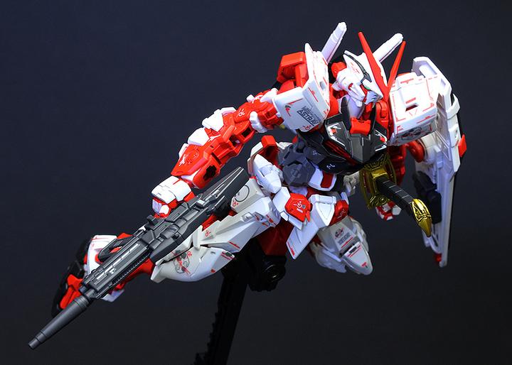Actual product image Bandai Gundam Astray Red