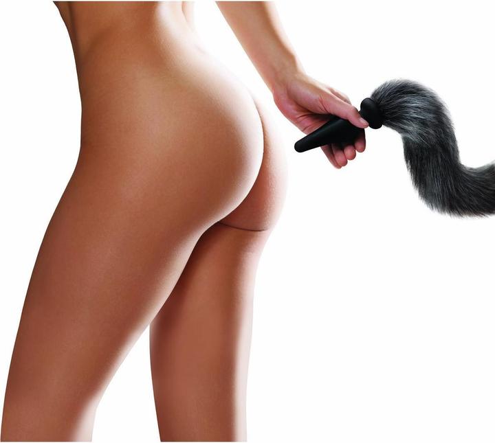 Actual product image Xgen Products whipsmart 4.5 inch silicone plug with grey indigo fox tail set