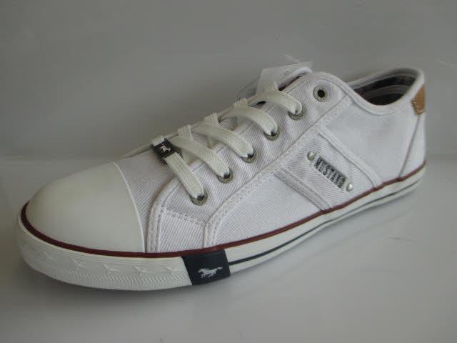 Image du produit Mustang Baskets « Low » de blanc (41)