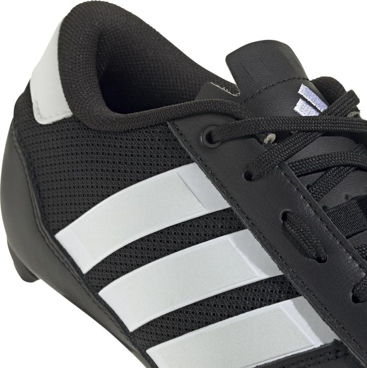 Produktbild Adidas Heritage Road (44)