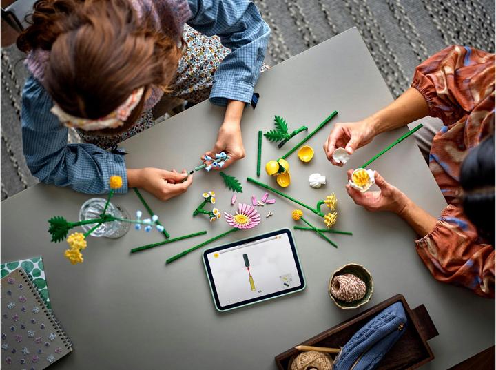 Image du produit LEGO Petit bouquet ensoleillé (10347, LEGO Botanical)