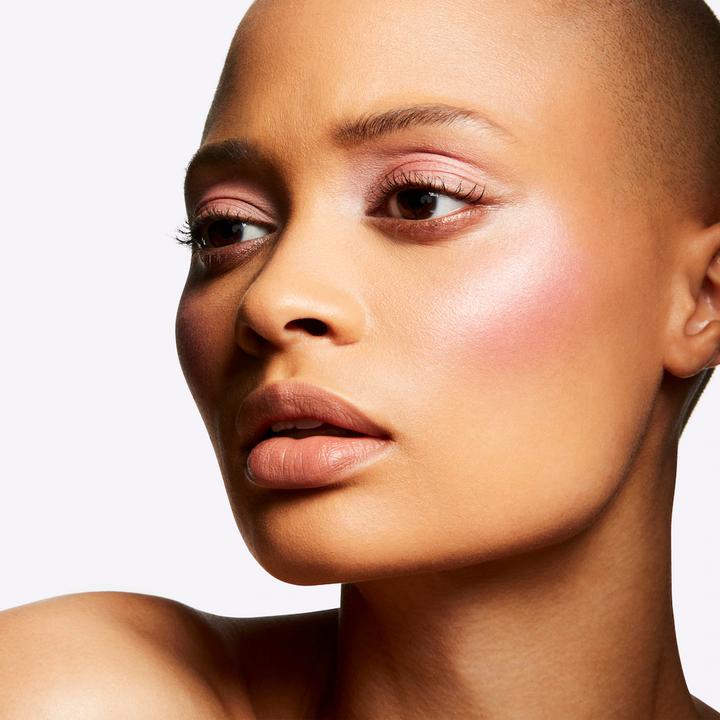 Actual product image MAC Cosmetics Extra Dimension Blush (Into The Pink)