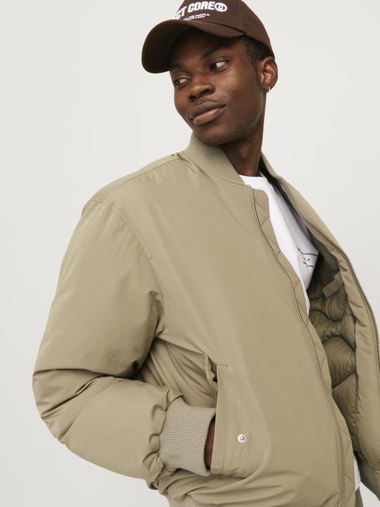 Produktbild Jack & Jones Jcokinetic Soft Utility Bomber Ln (L)