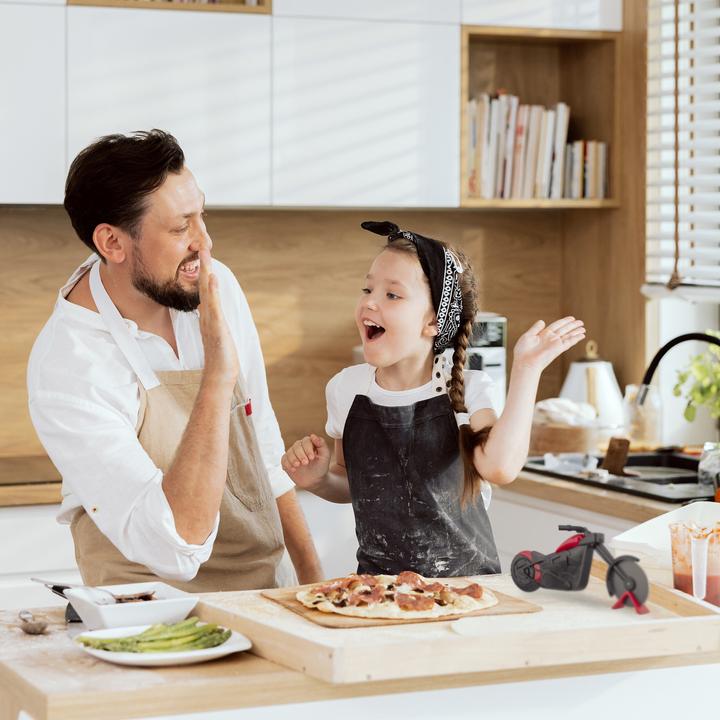 Actual product image Relaxdays Motorbike Pizza Cutter