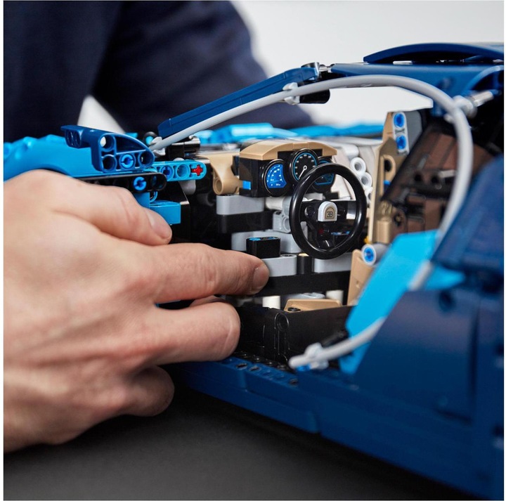 Produktbild LEGO Bugatti Chiron (42083, LEGO Technic, LEGO Seltene Sets)