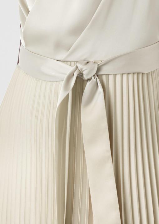 Image du produit Comma Kleid Elegantes Satinkleid mit plissiertem Rock (40)
