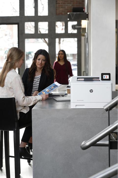 Produktbild HP Color LaserJet Pro M454dw (Laser, Farbe)
