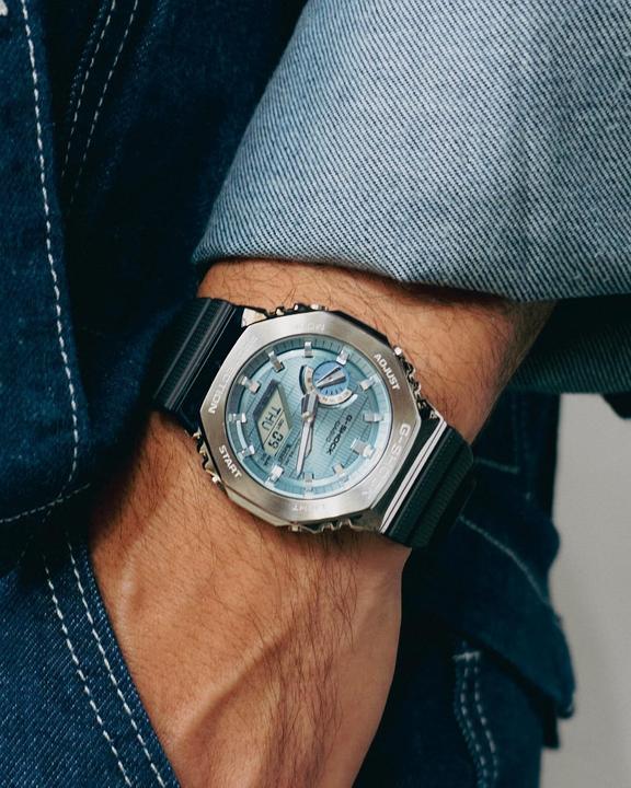 Produktbild G-Shock GBM-2100A-1A2ER (Chronograph, Digitaluhr, 44.40 mm)