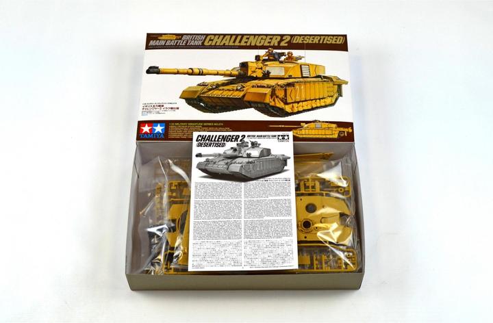 Actual product image Tamiya 1:35 Brit. KPz Challenger 2 Desert (2)