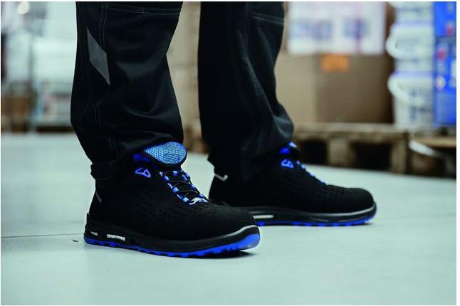 Produktbild Elten Stiefel Impulse XXT Blue Low ESD S1, schwarz 39 (S1, 39)