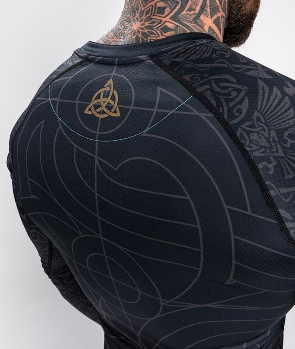 Actual product image Venum Assassin's Creed Reloaded Rashguard - Long Sleeves - Black - XL (XL)