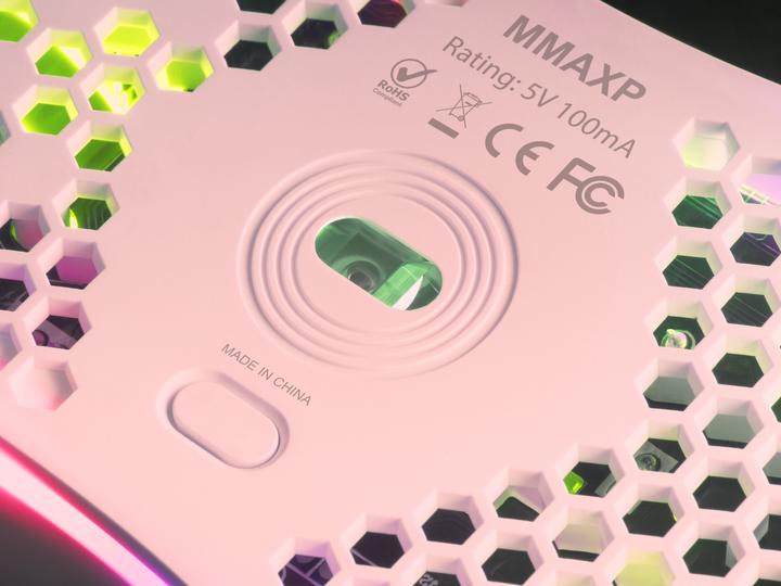 Actual product image Mars Gaming Souris Filaire Gamer Mmax RGB (Rose) (Cable)