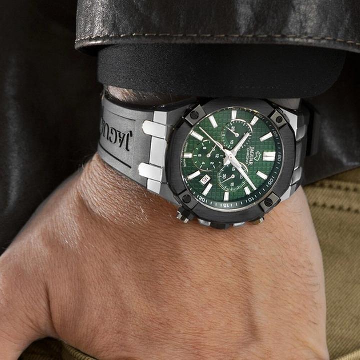 Image du produit Jaguar J1020/1 (Chronographe, 44 mm)