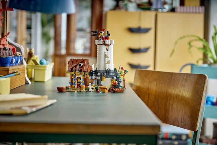 Produktbild LEGO Legendäres Piratenschiff