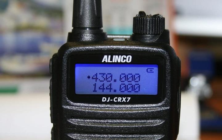 Immagine prodotto Alinco Radio portatile VHF/UHF PNI DJ-CRX-7, radio FM, batteria da 1800 mAh, Talk Around, BCL, TOT