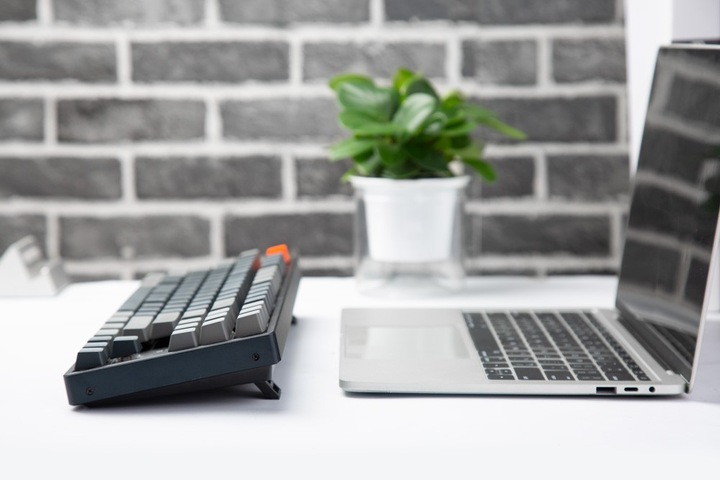 Actual product image Keychron K8 Hot-Swap (CH, Cable, Wireless)