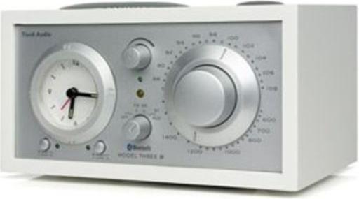 Productafbeelding Tivoli Audio Audio - Model 3 BT met USB - Wekkerradio met Bluetooth - Wit/Zilver (AM, FM, Bluetooth)