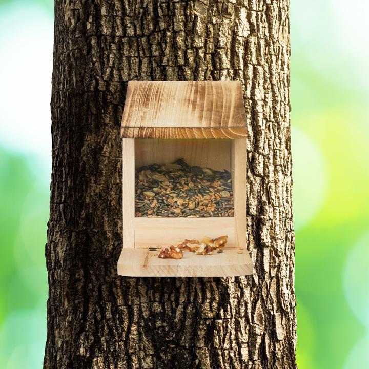 Produktbild Relaxdays Eichhörnchenfutterhaus