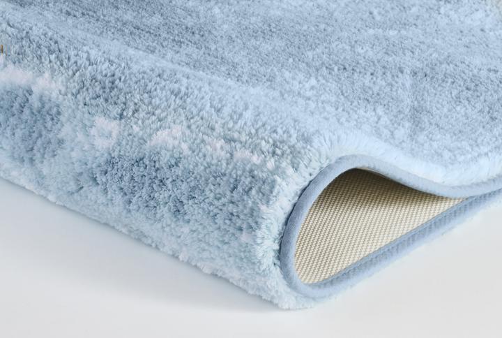 Actual product image Kleine Wolke Nevoa bath rug 60 x 90 cm, light blue/white (60 x 90 cm)
