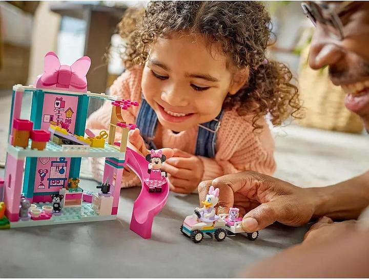 Image du produit LEGO Minnies Tierhotel (43274)