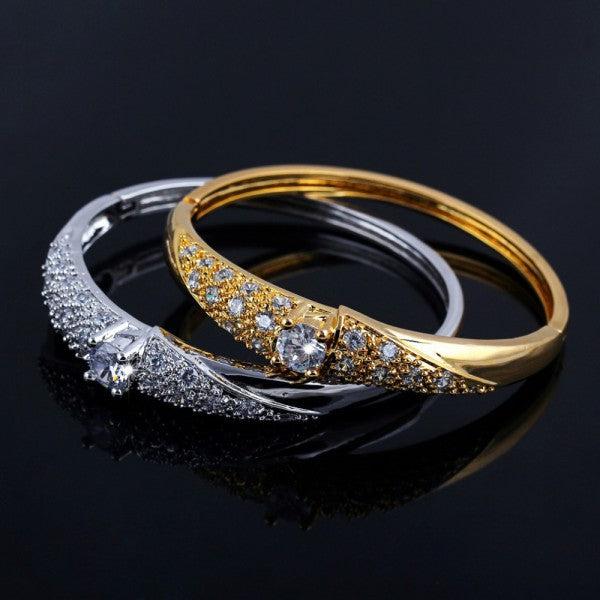 Immagine prodotto Hermex LUSSO Bracciale Bangle Placcato Platino Charms Zirconia - Platino Argentato (5.50 cm, Lega di rame-nichel)